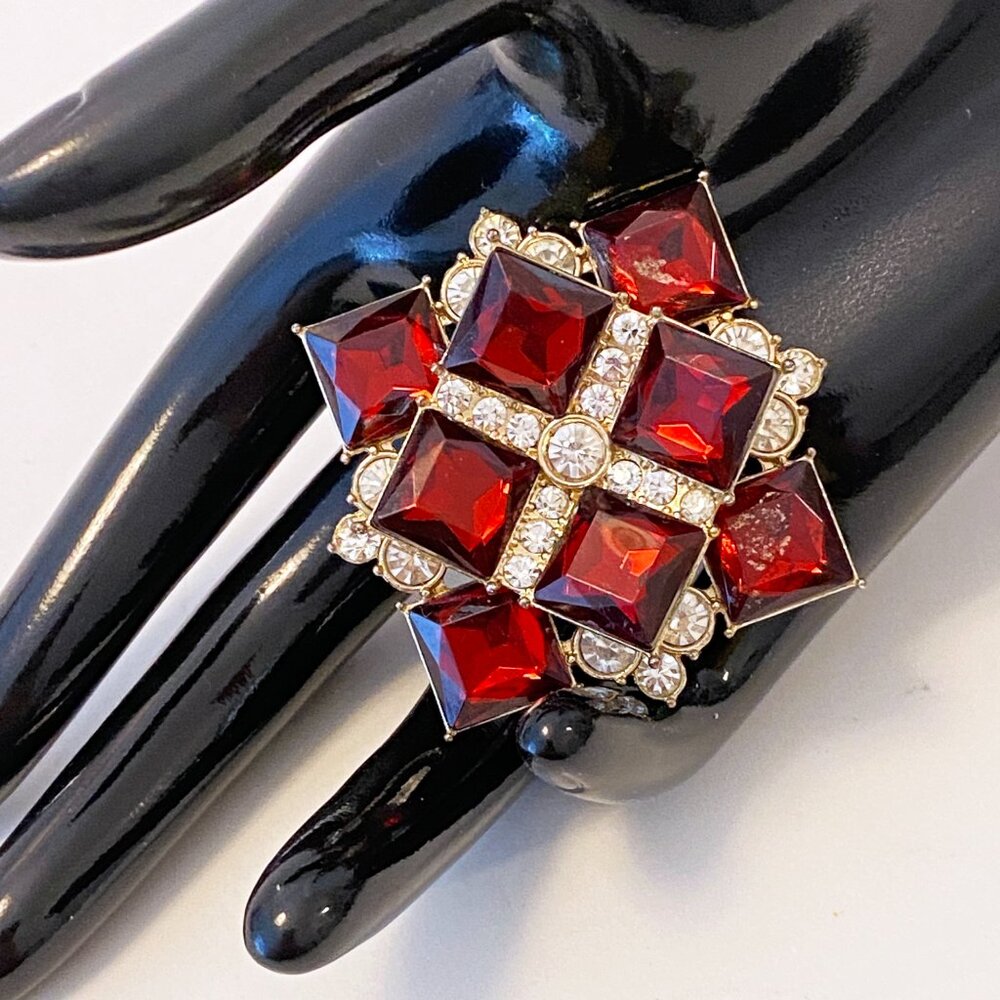 2014 Avon Brooch Pin Gold Tone Deep Amber Red Glass Square Stones Art Deco